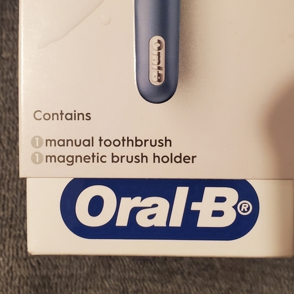 Oral B Clic Toothbrush & Magnetic Brush Holder New - Picture 3 of 6